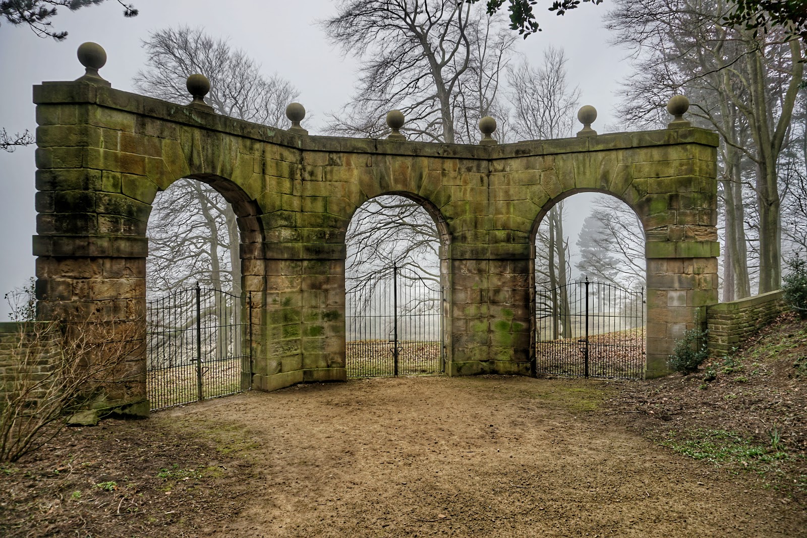 https://whatremovals.co.uk/wp-content/uploads/2022/02/National Trust - Wentworth Castle Gardens-300x200.jpeg